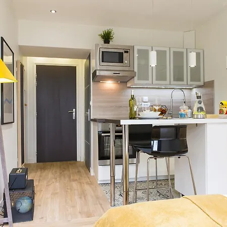 Unsejouranantes - Le Foure Nantes